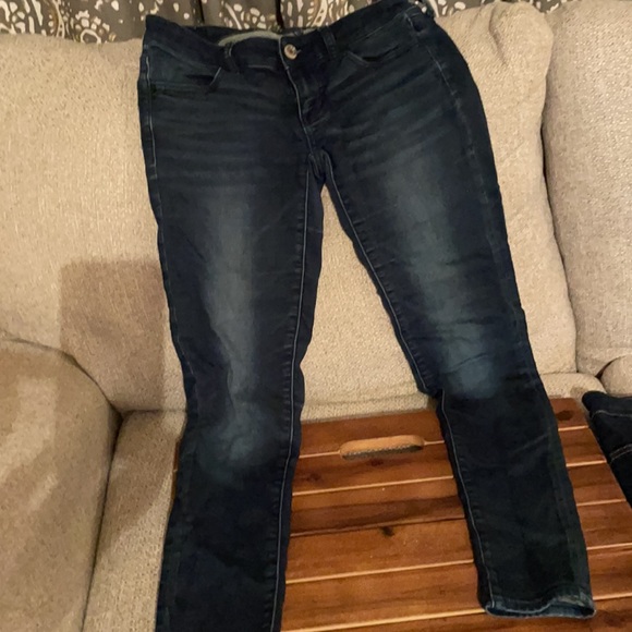 Women’s Stretchy American Eagle Jeans - Picture 3 of 4